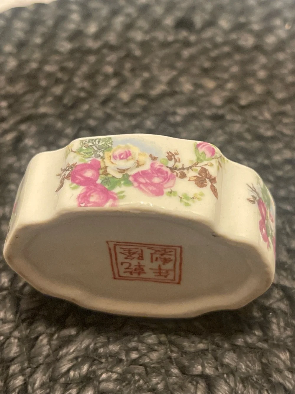 Vintage hand-Painted Chinese Porcelain Trinket Box in White with Floral